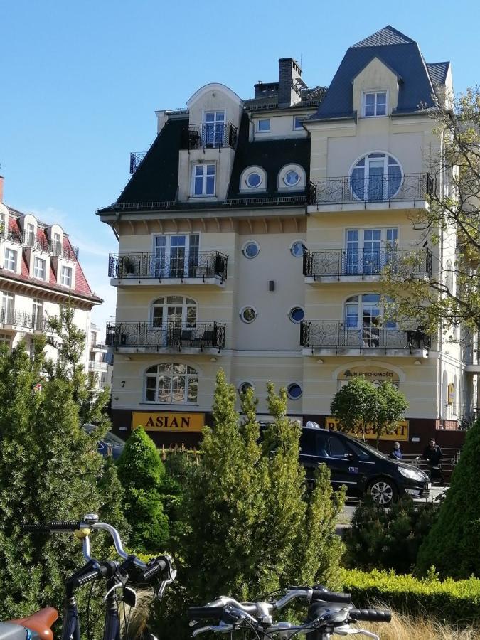 Uzdrowiskowa "Trzy Korony" Apartment Swinoujscie Luaran gambar